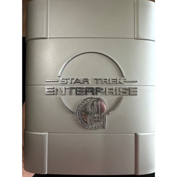 Star Trek Enterprise Seaon 4  A 6-Disc Set 2005 by Paramount Pictures Excellent - Picture 2 of 6